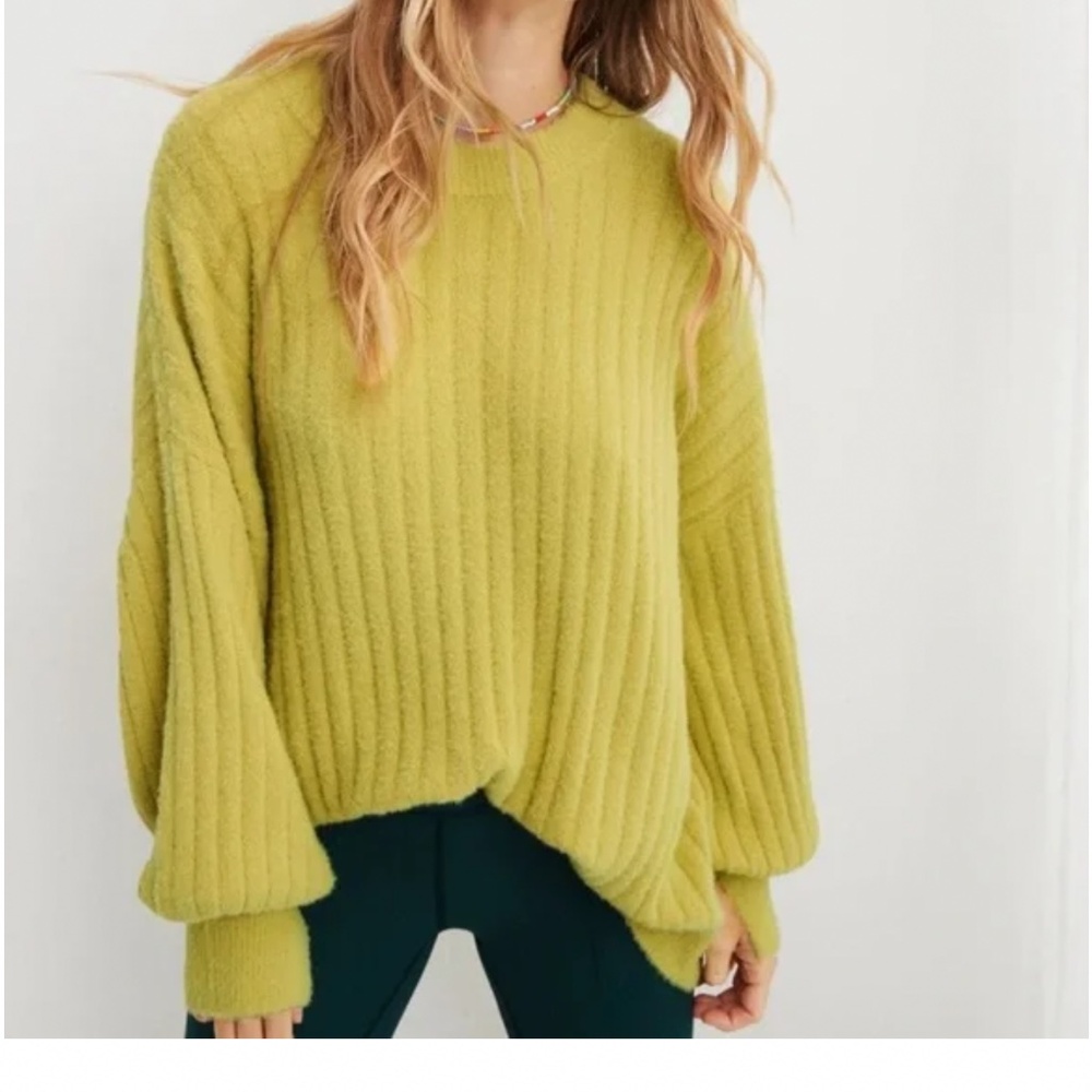 Aerie buttercream crewneck sweater in chartreuse, brand new with tags, Medium